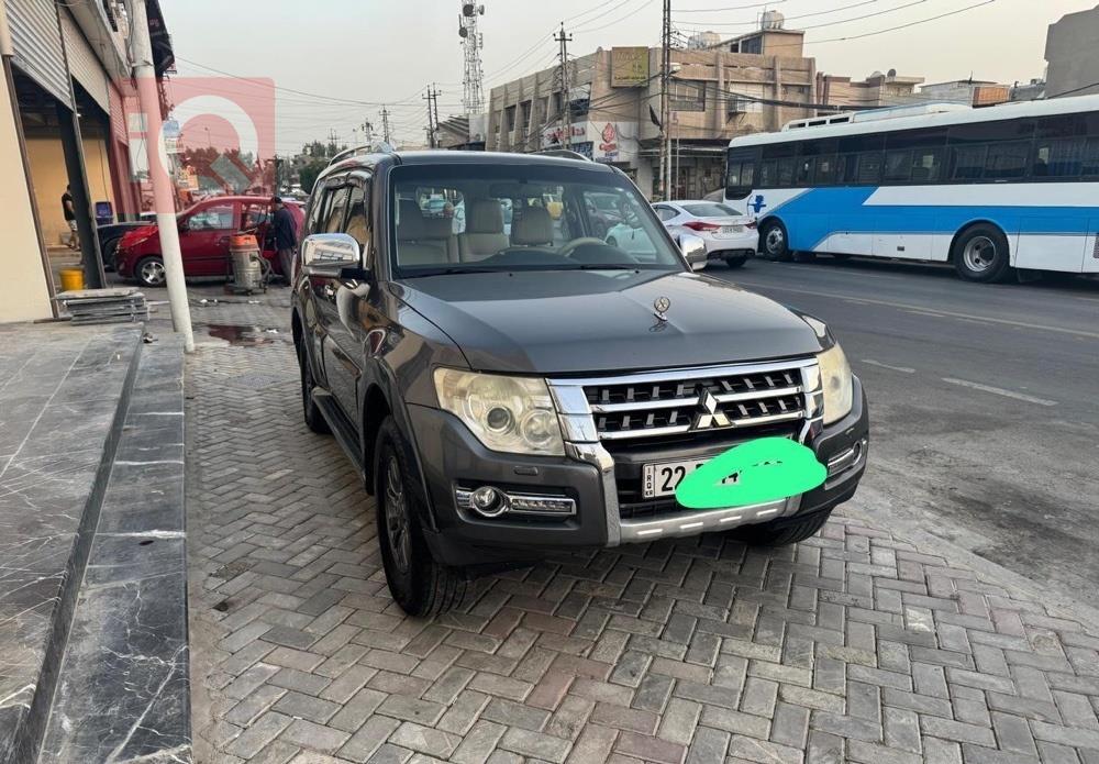 ميتسوبيشي باجيرو